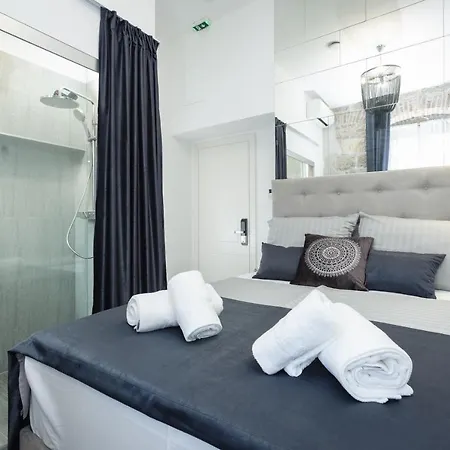 Guest house Marie Centar 4*