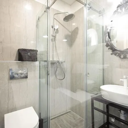 بيت ضيافة Marie Centar 4*